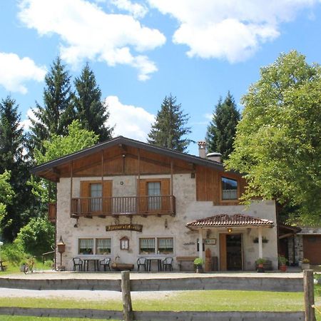 Agriturismo al Marter Tiarno di Sopra Esterno foto